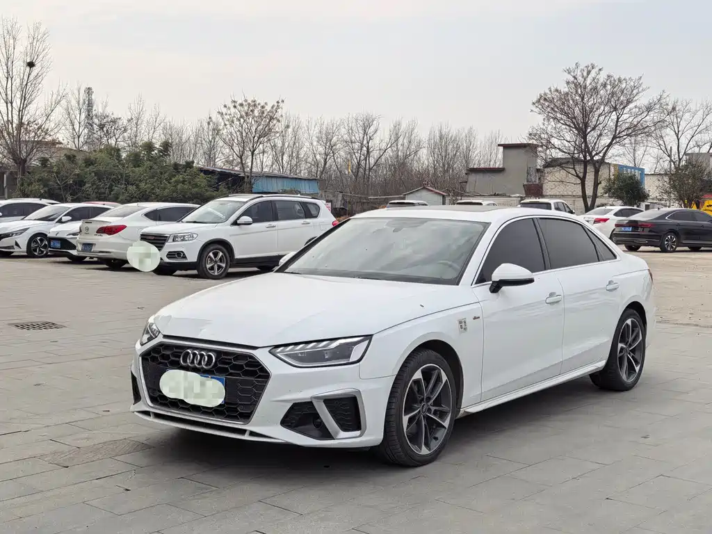 Audi A4 2023