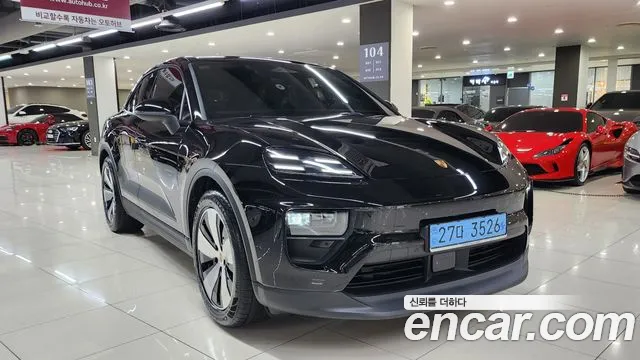 Porsche Macan 2025