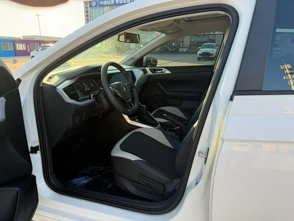 Volkswagen Polo 2022