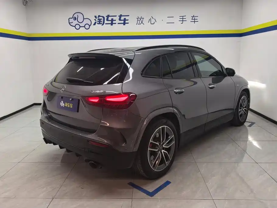 Mercedes-Benz GLA AMG 2024