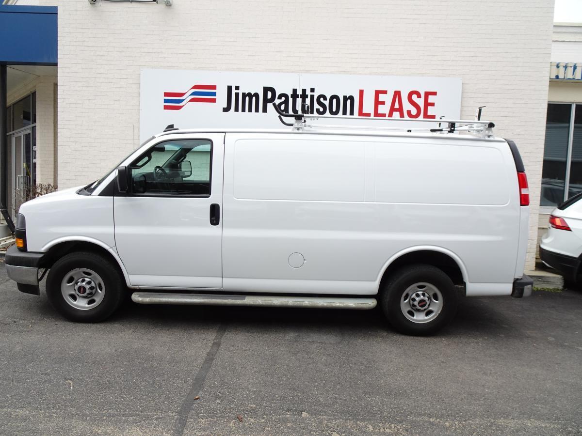 GMC Savana 2023