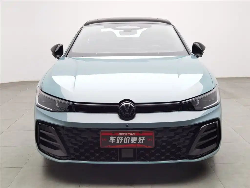 Volkswagen Passat 2024