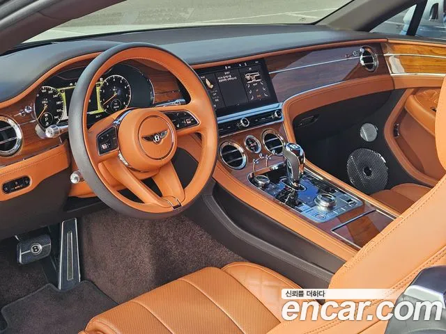 Bentley Continental 2022