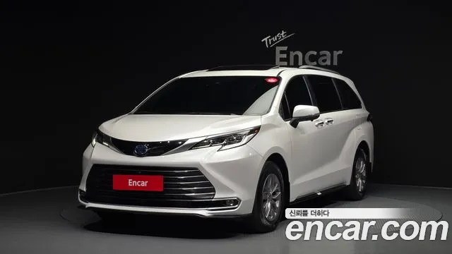 Toyota Sienna 2024