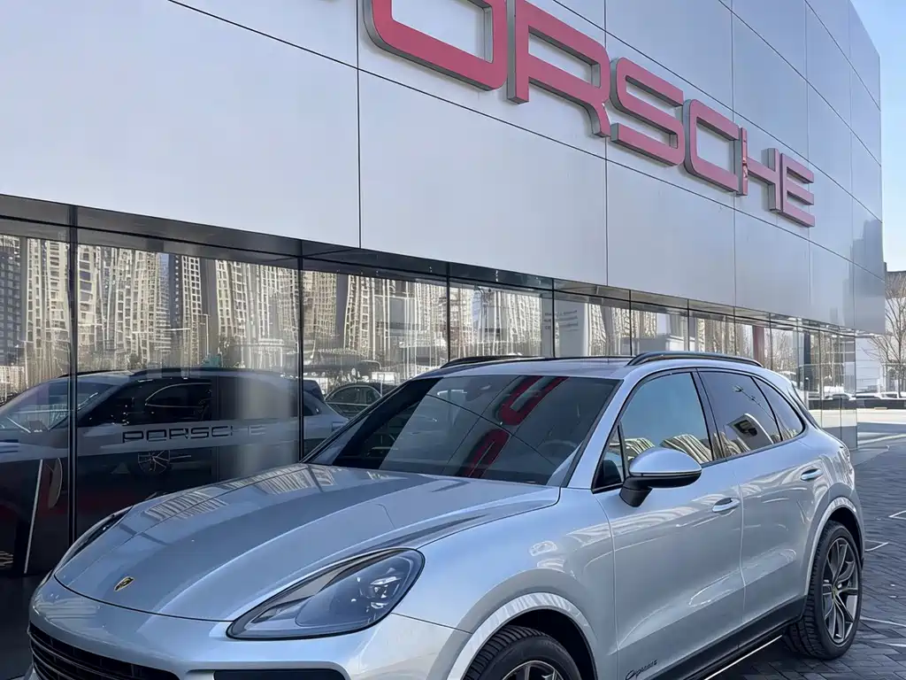 Porsche Cayenne 2023