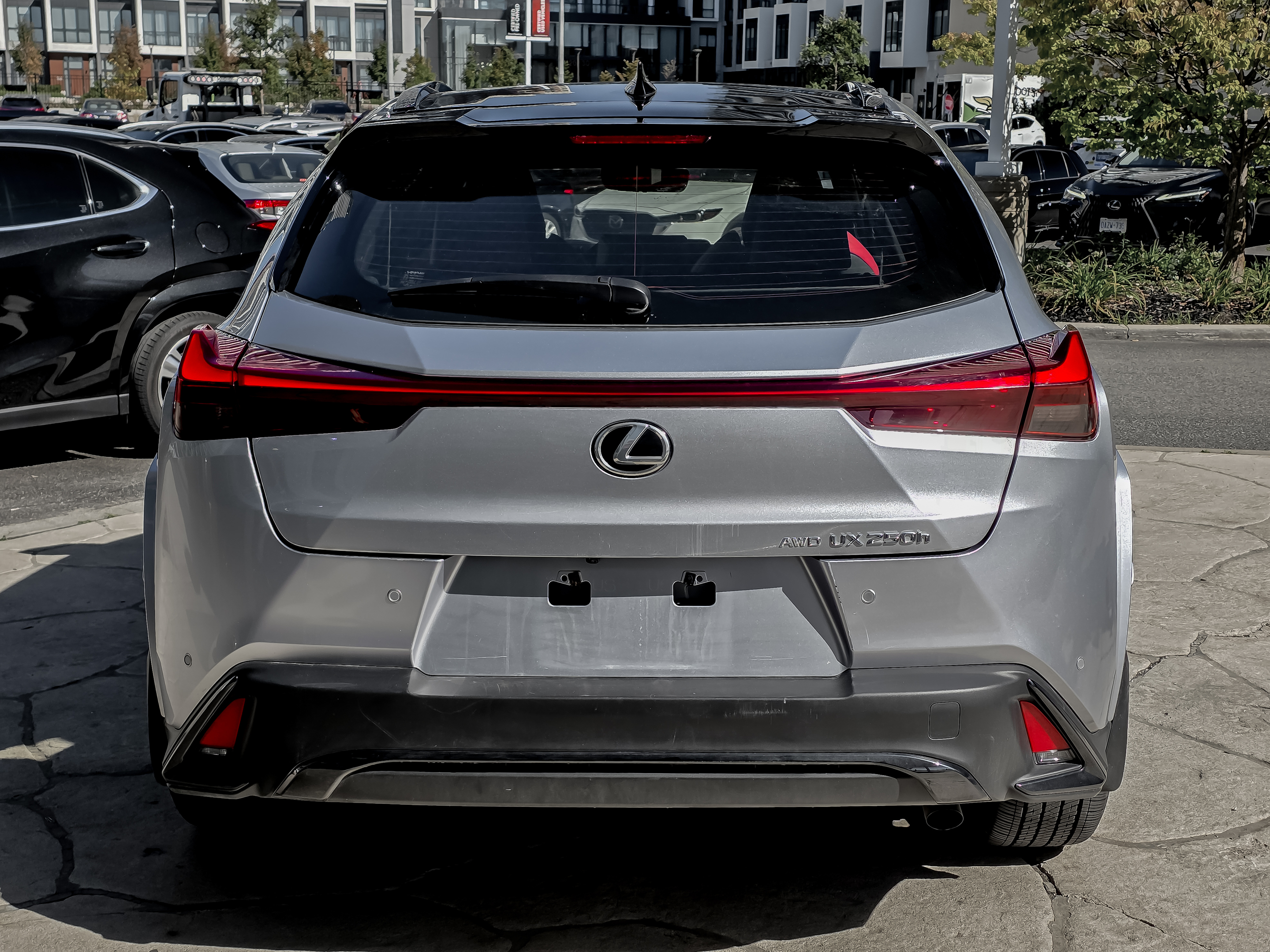 Lexus UX 2023