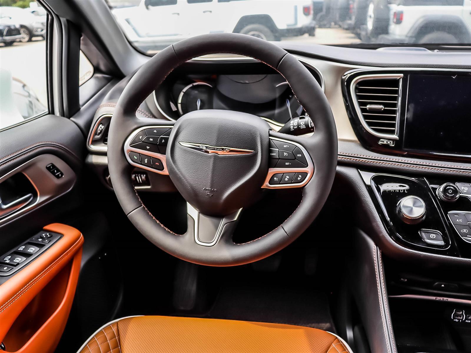Chrysler Pacifica 2024
