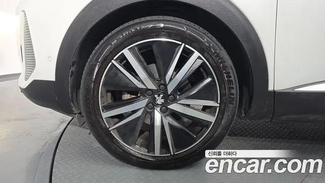Peugeot 5008 2023