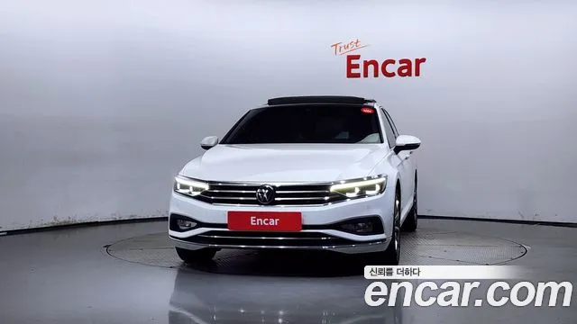 Volkswagen Passat 2022