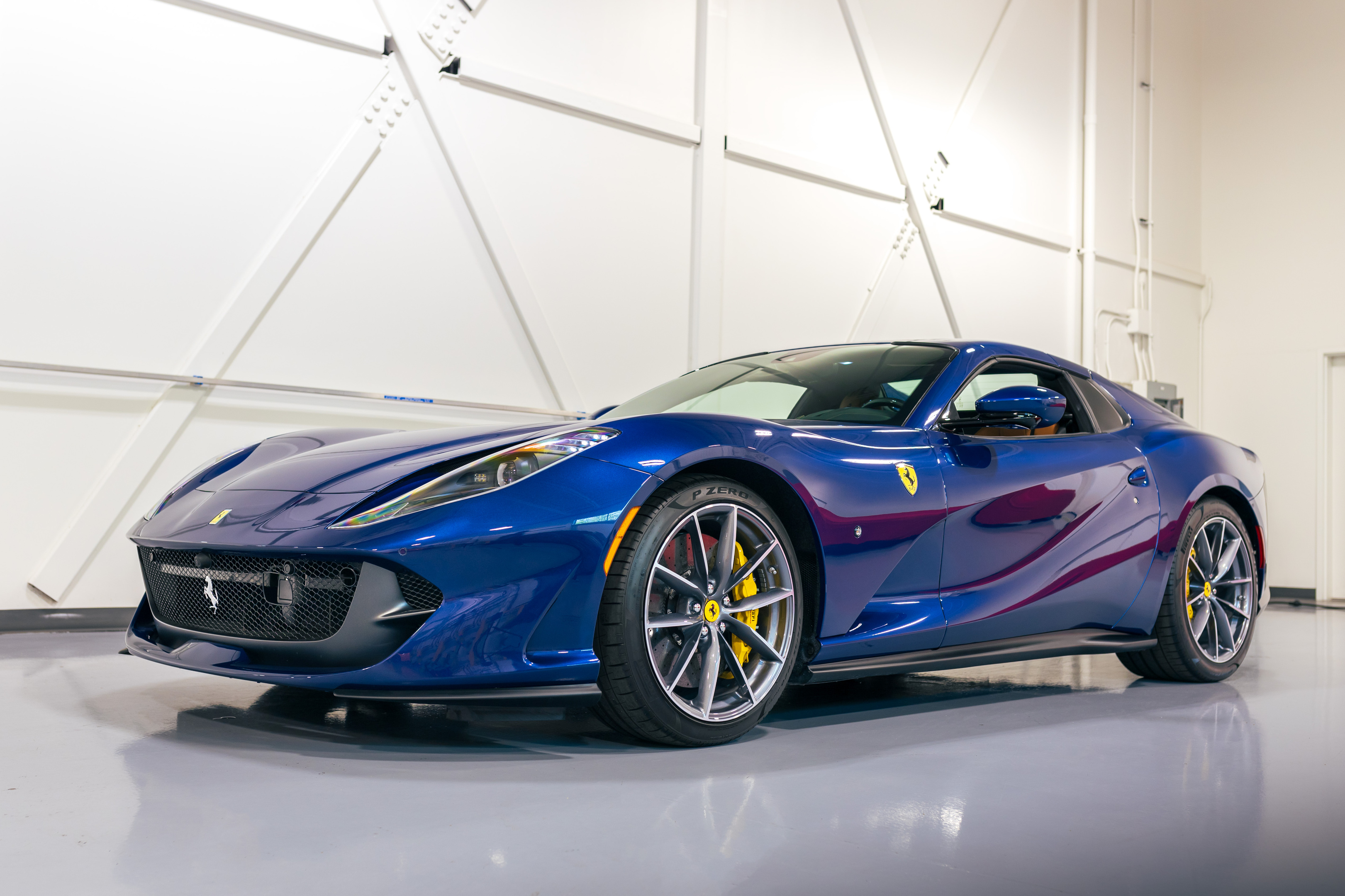 Ferrari 812 2022
