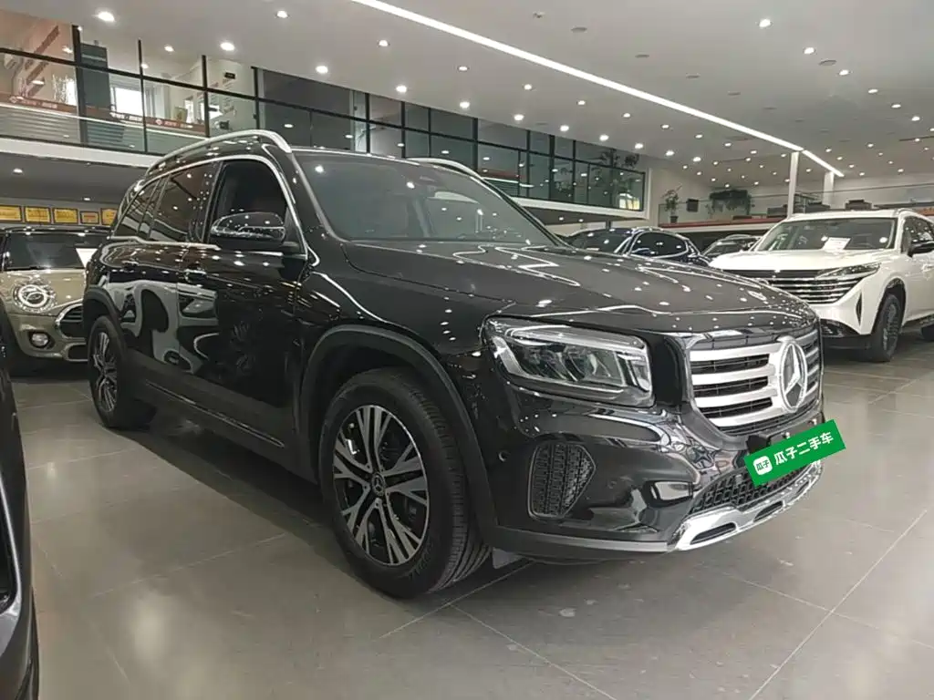 Mercedes-Benz GLB 2025