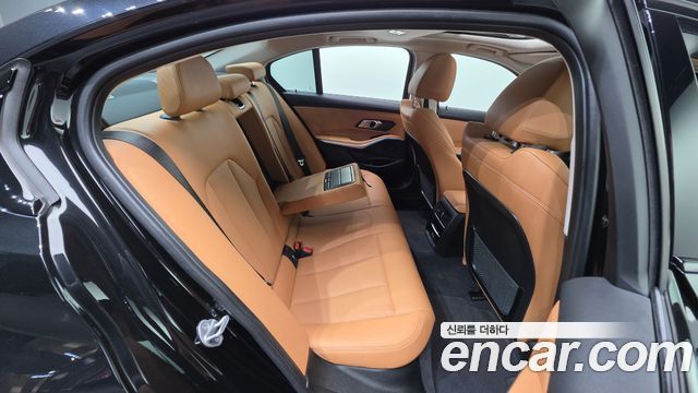 BMW 3 серии 2023