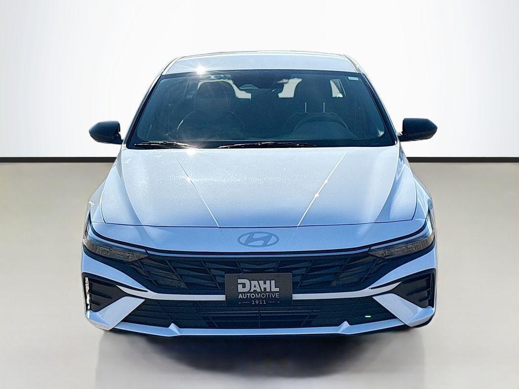 Hyundai Elantra 2025
