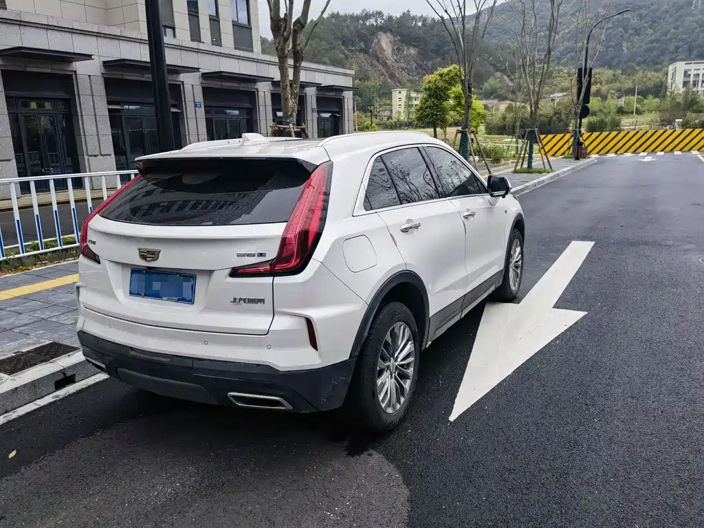 Cadillac XT4 2023