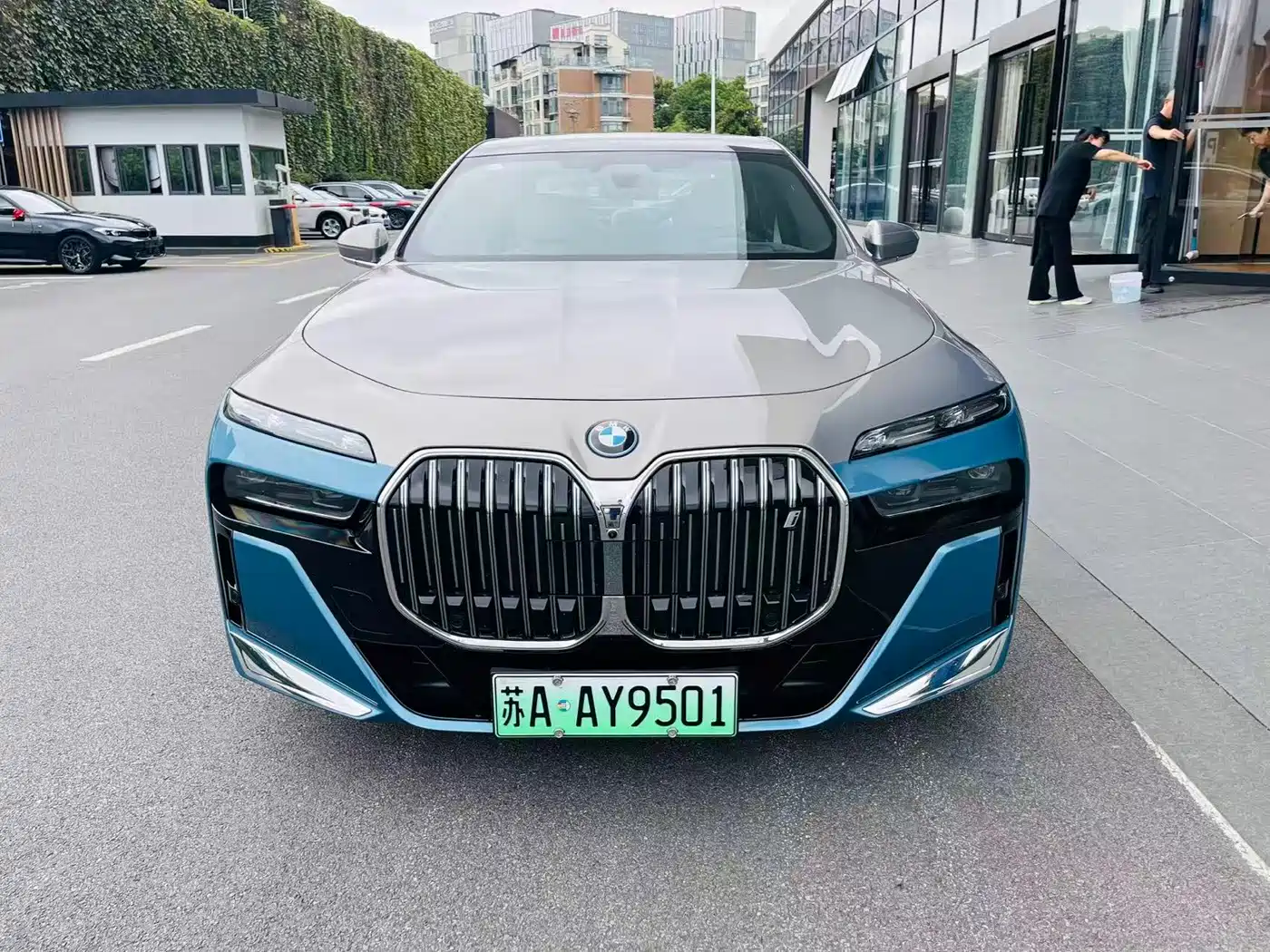 BMW i7 2025