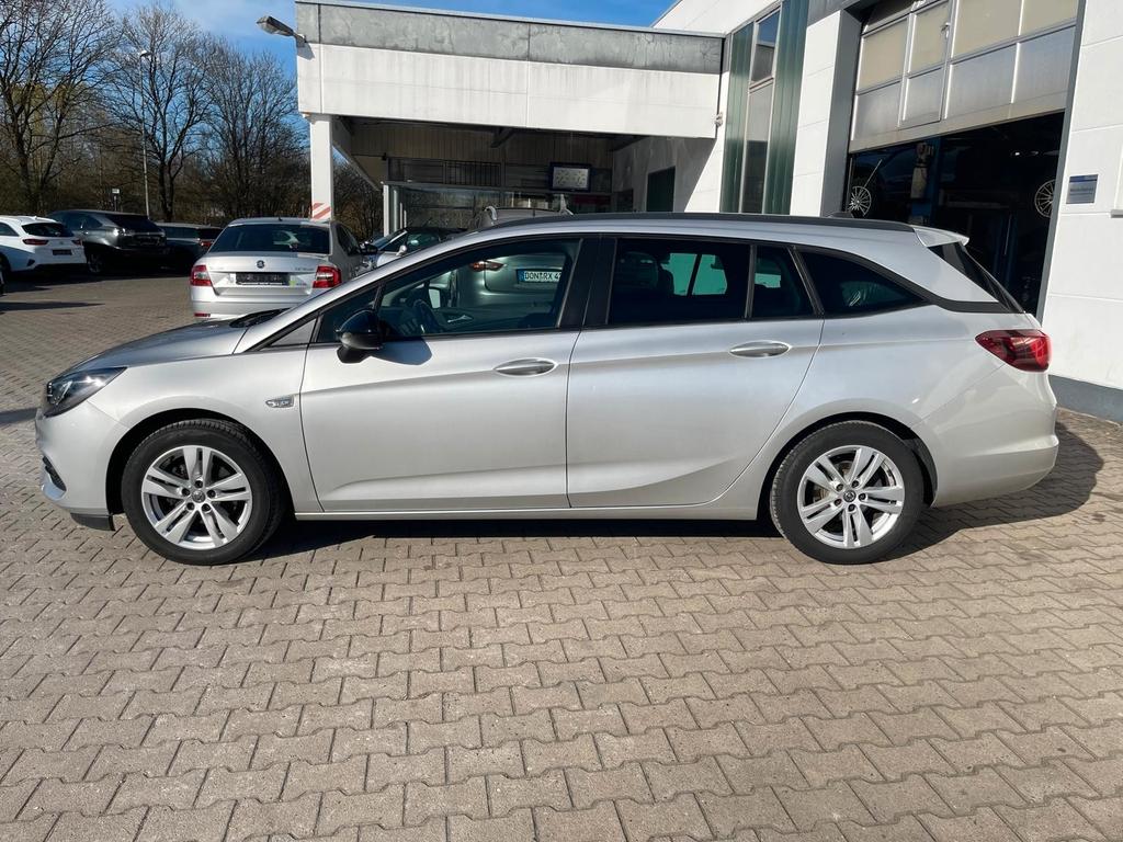 Opel Astra 2021