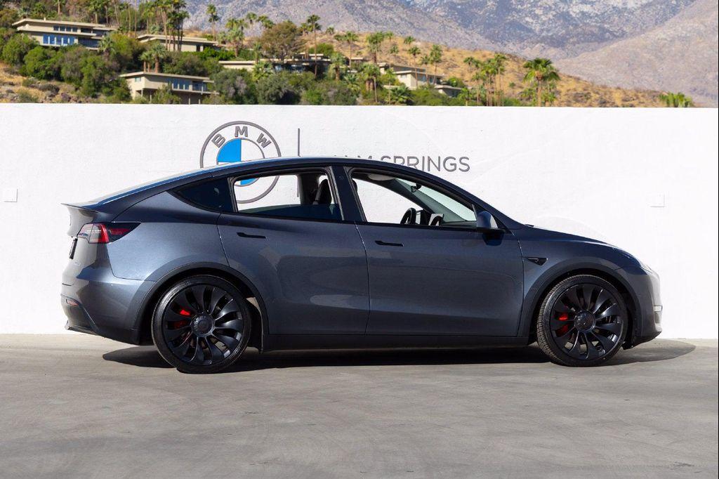 Tesla Model Y 2022