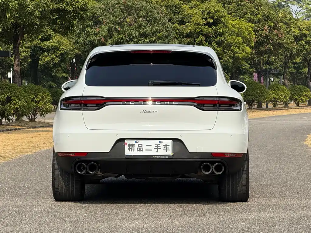 Porsche Macan 2021