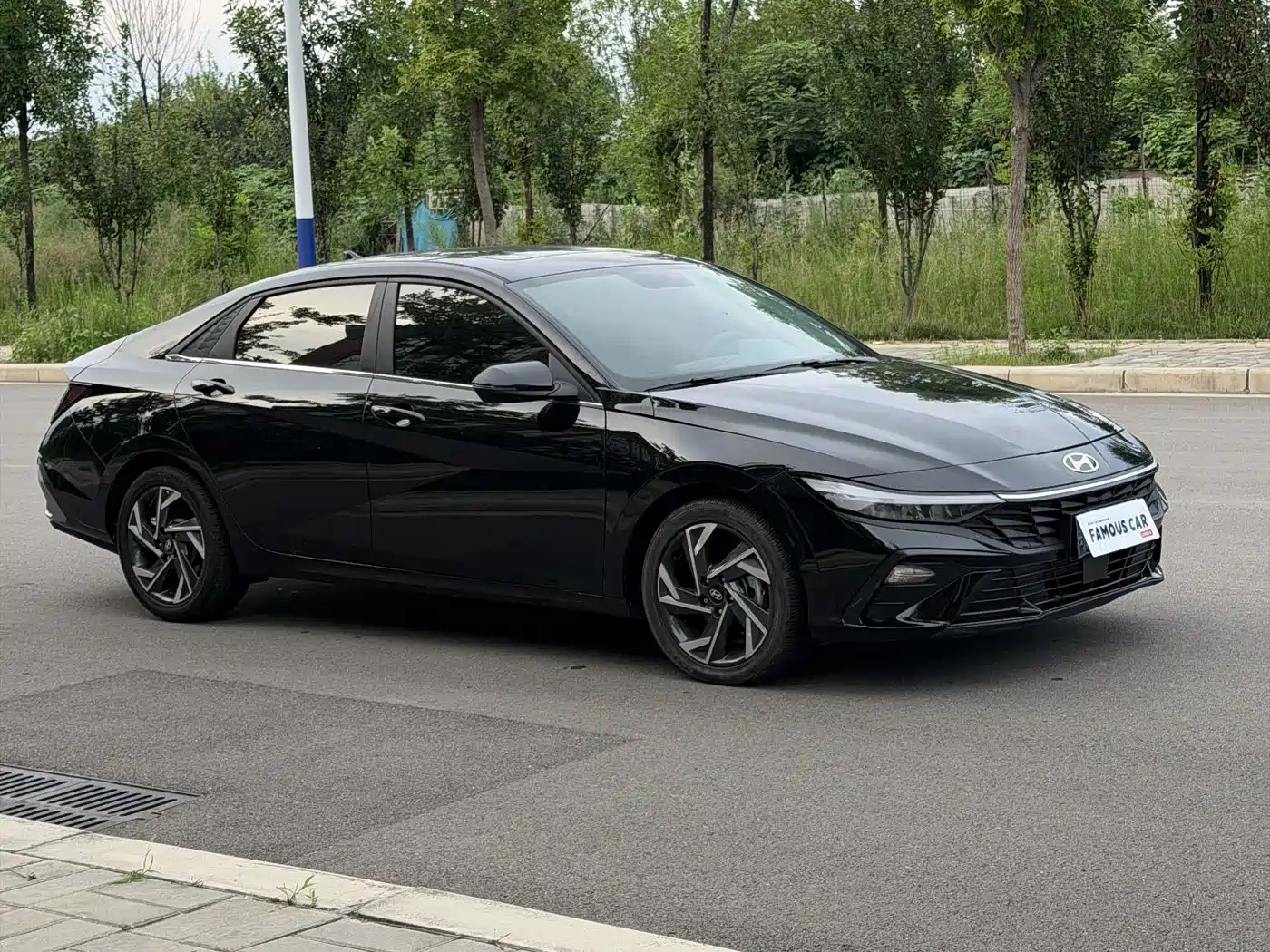Hyundai Elantra 2025