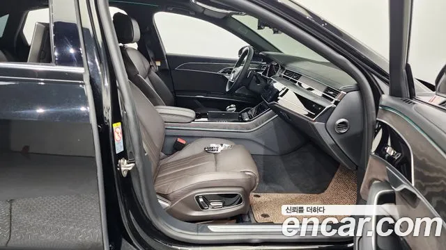 Audi A8 2022