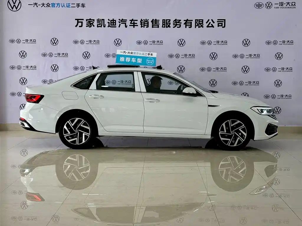 Volkswagen Jetta 2024
