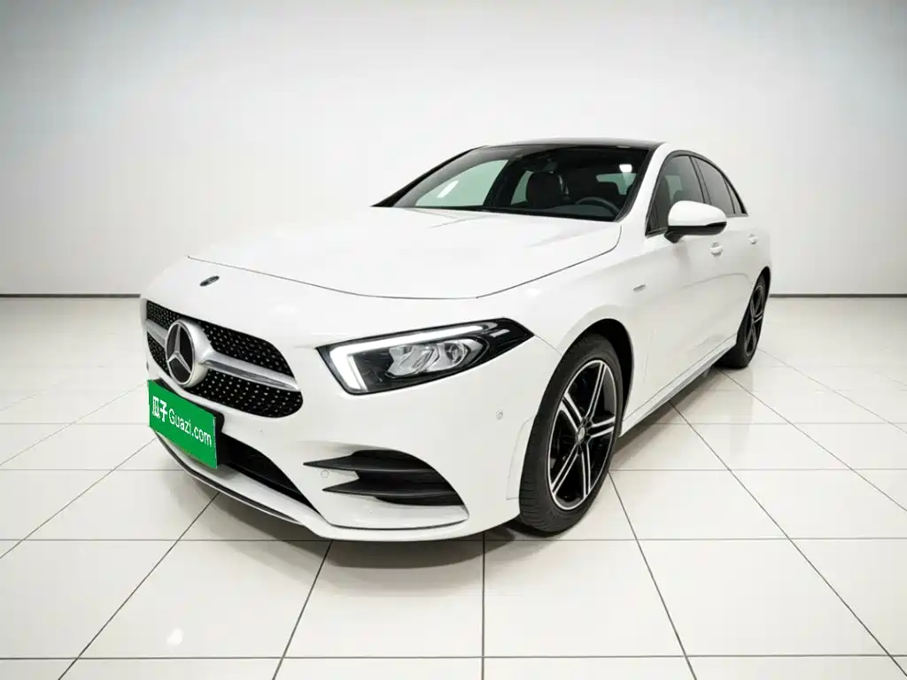 Mercedes-Benz A-Класс 2022