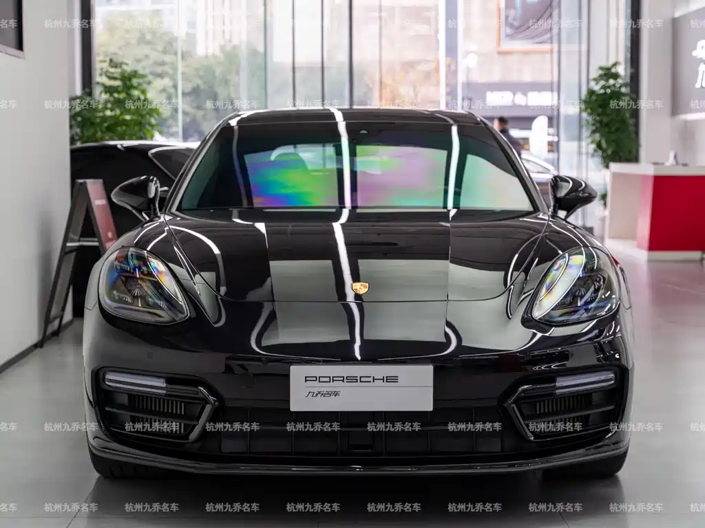 Porsche Panamera 2022