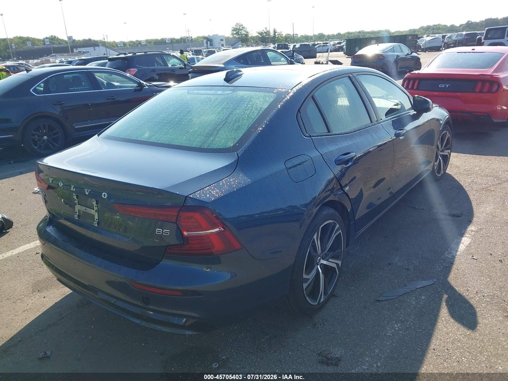 Volvo S60 2024