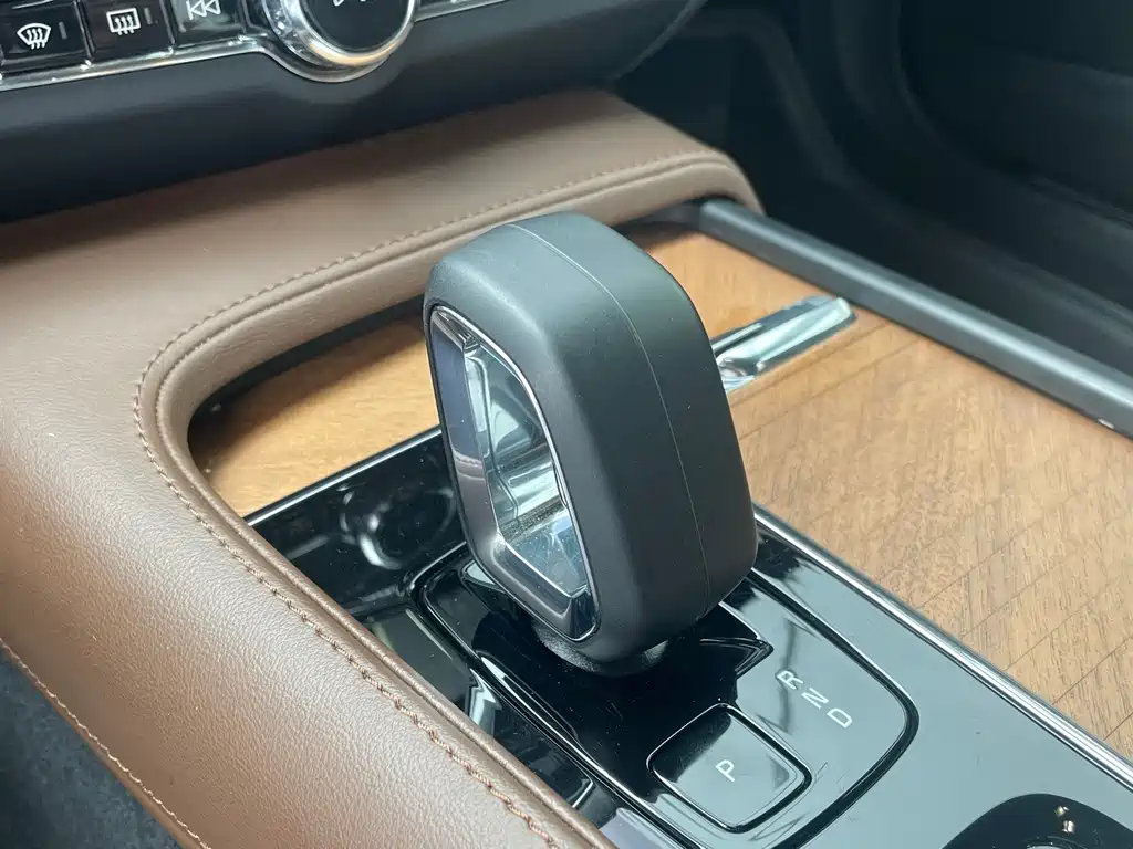 Volvo S90 2024