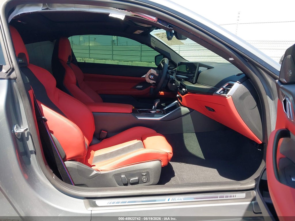 BMW M4 2025