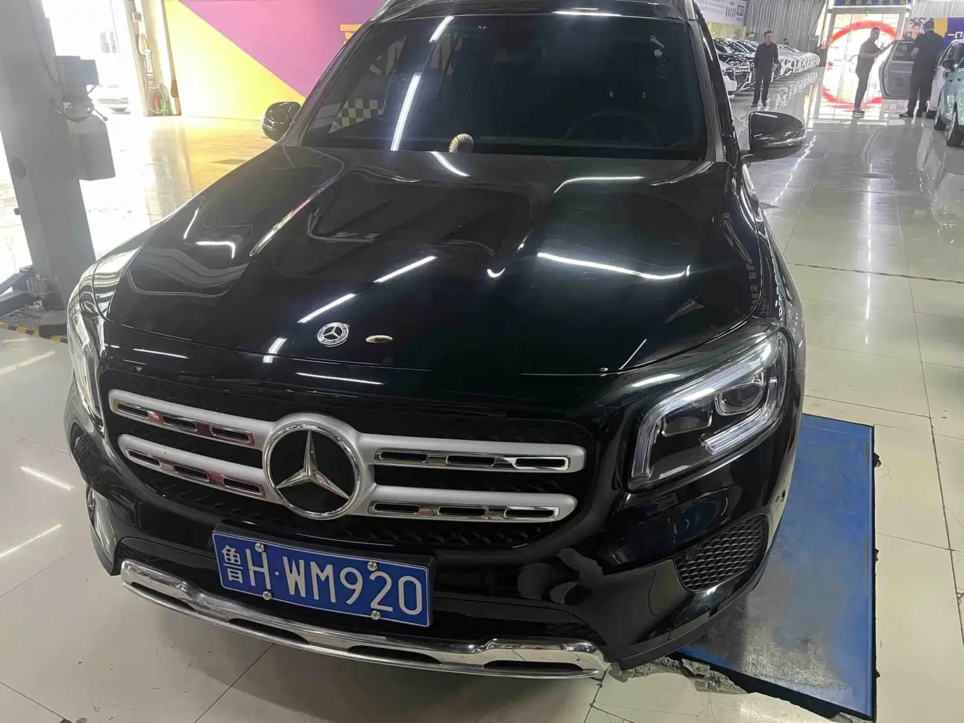 Mercedes-Benz GLB 2023
