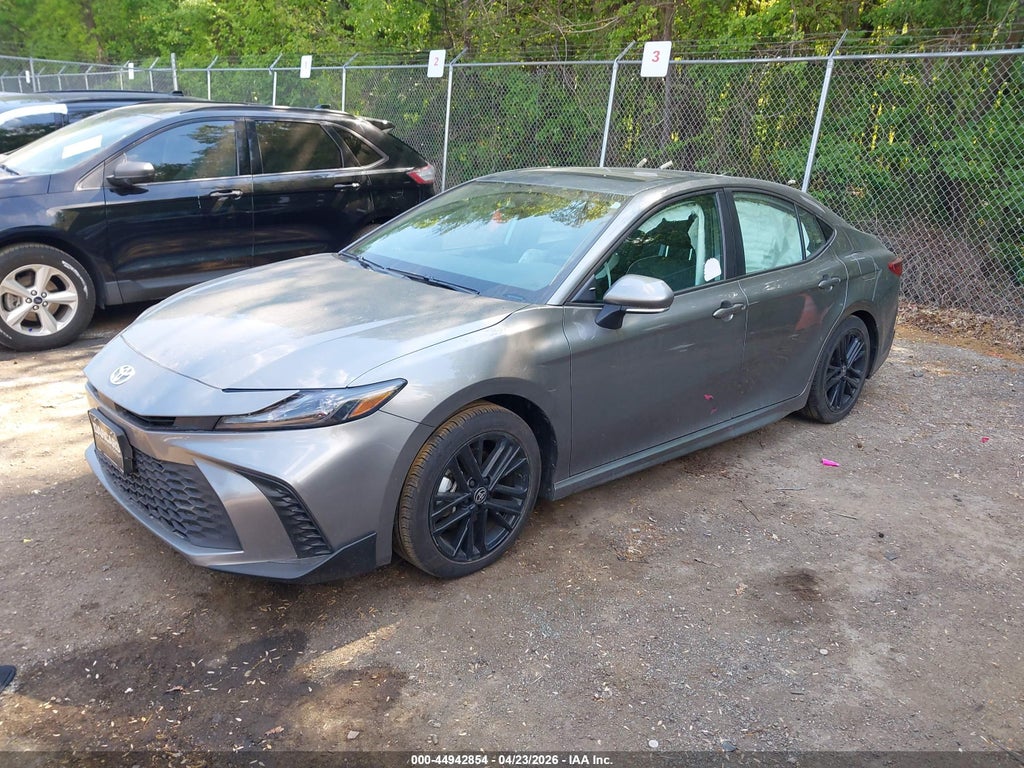 Toyota Camry 2025