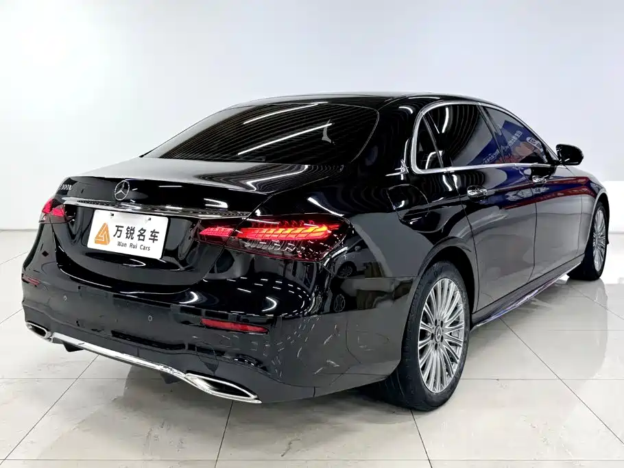 Mercedes-Benz E-Класс 2023