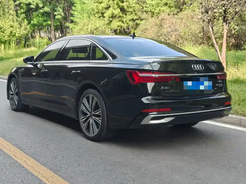 Audi A6 2025