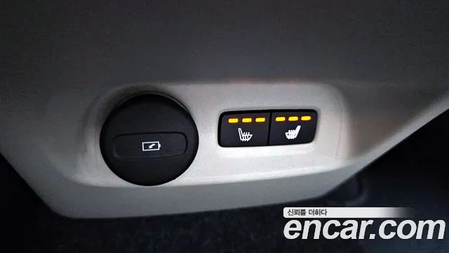 Volvo XC40 2024