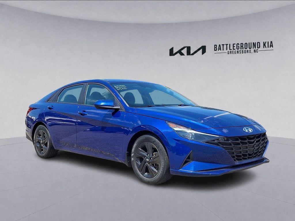 Hyundai Elantra 2022