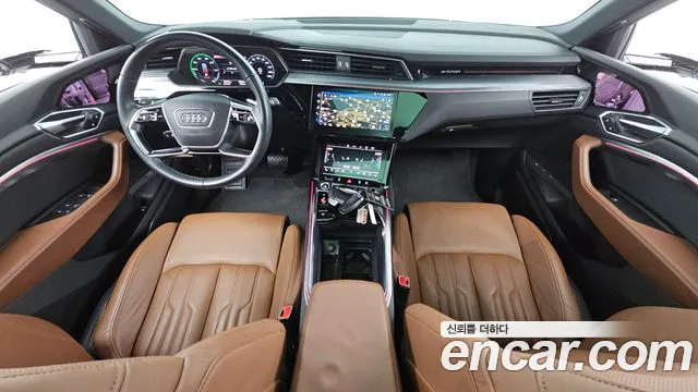 Audi e-tron 2022