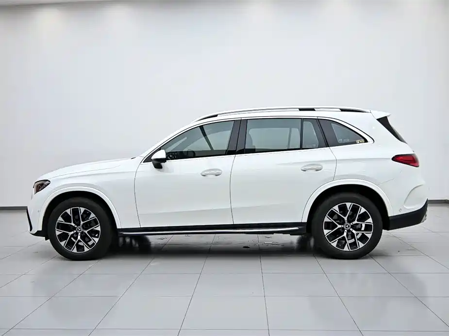 Mercedes-Benz GLC 2024