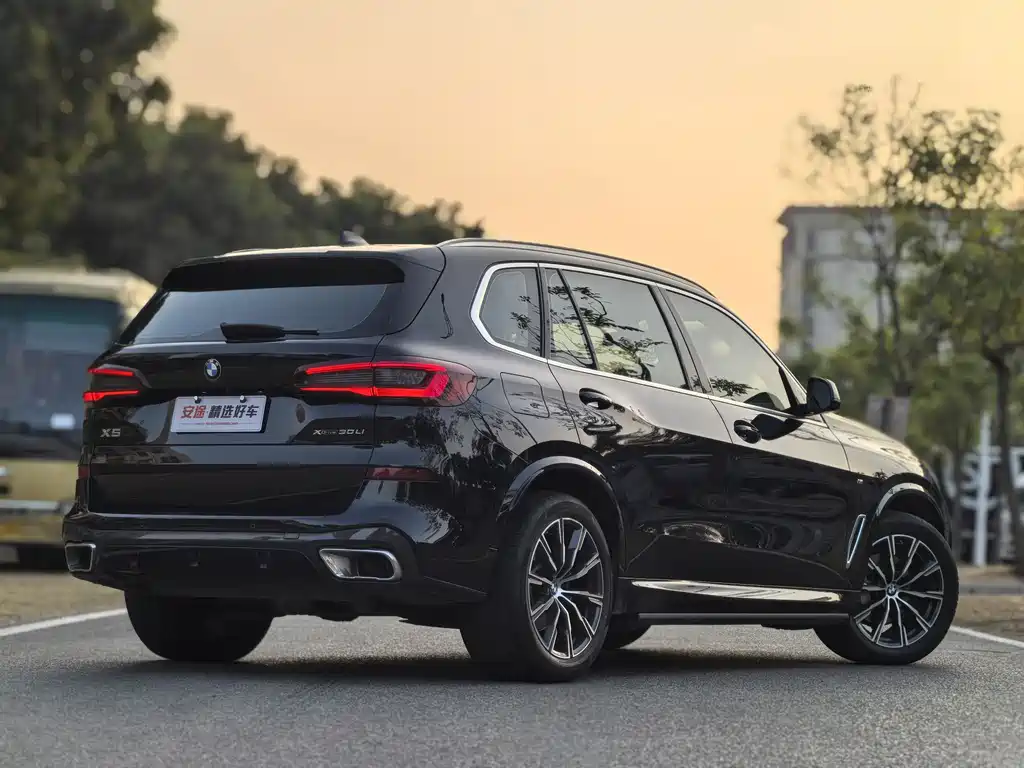 BMW X5 2023