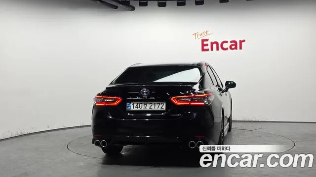 Toyota Camry 2023