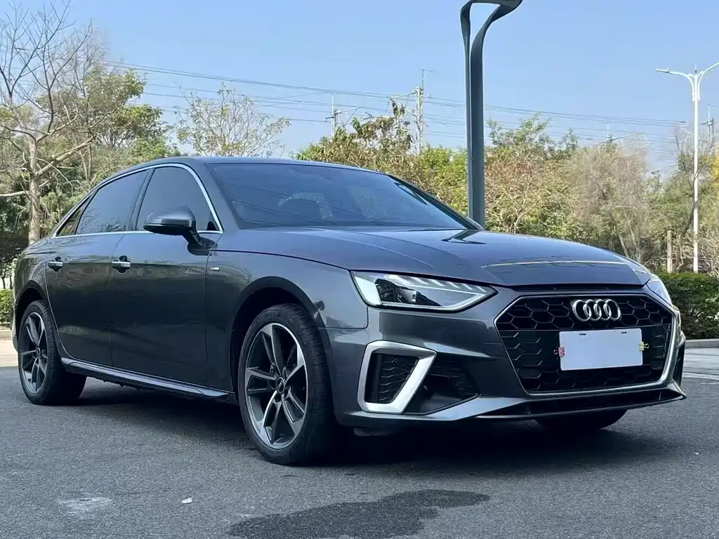 Audi A4 2021