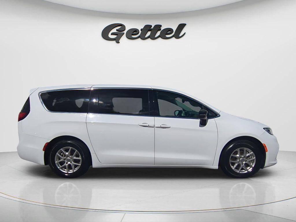 Chrysler Pacifica 2024