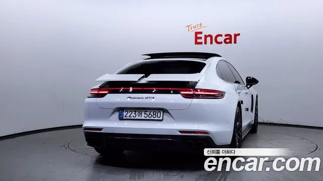Porsche Panamera 2020