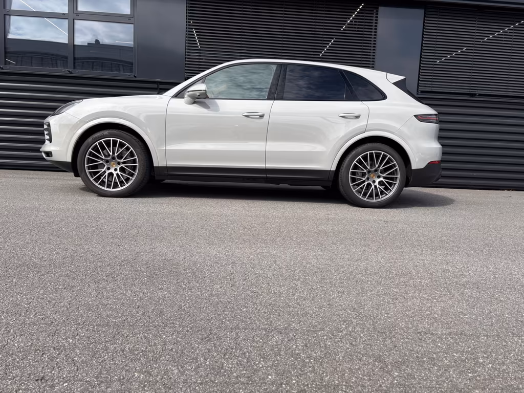 Porsche Cayenne 2022