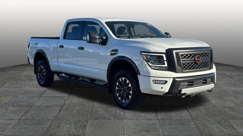 Nissan Titan 2024
