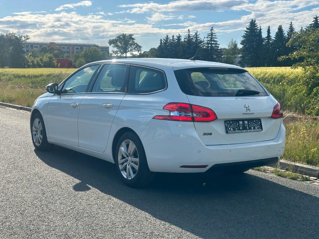 Peugeot 308 2021