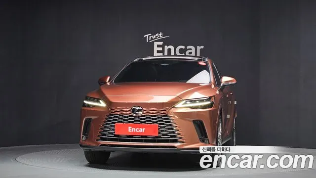 Lexus RX 2024