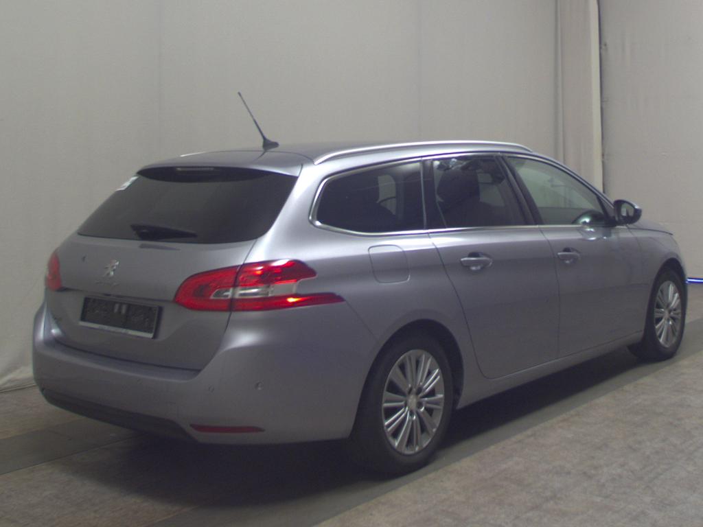 Peugeot 308 2021