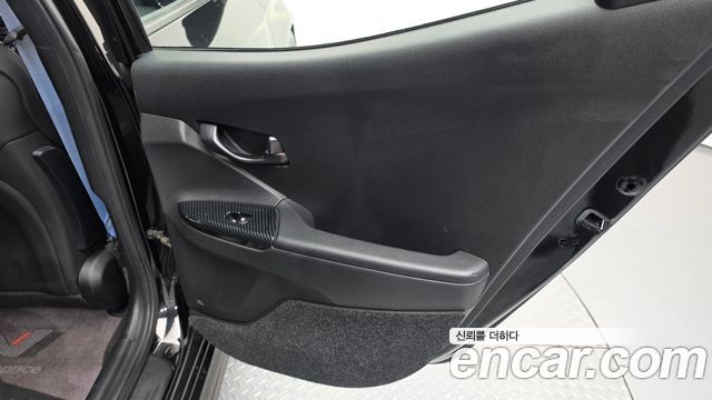 Hyundai Veloster 2021
