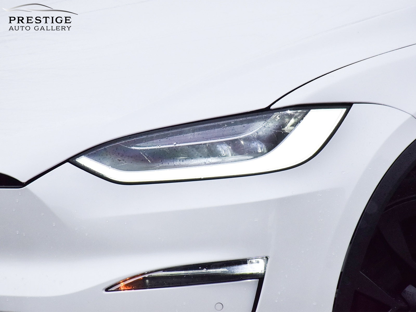 Tesla Model X 2022
